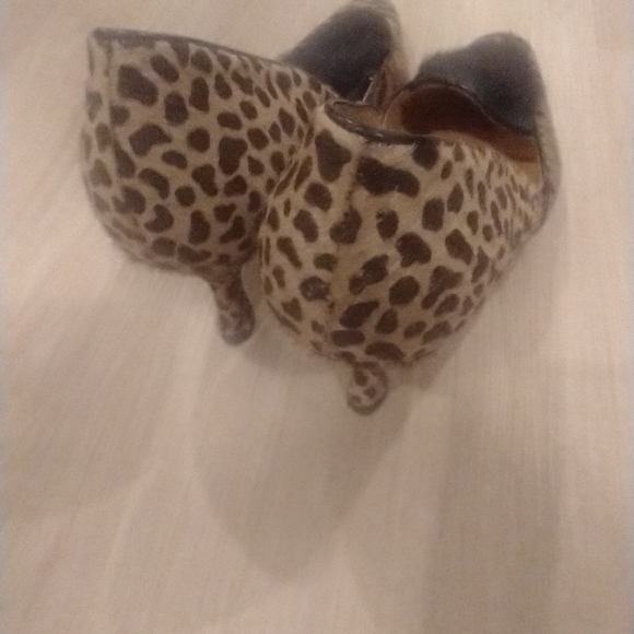 Animal  print high heeled pumps - Picture 5 of 9
